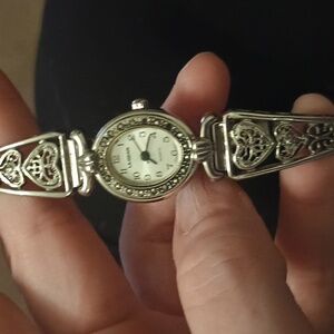 Ladies vintage watch 90s